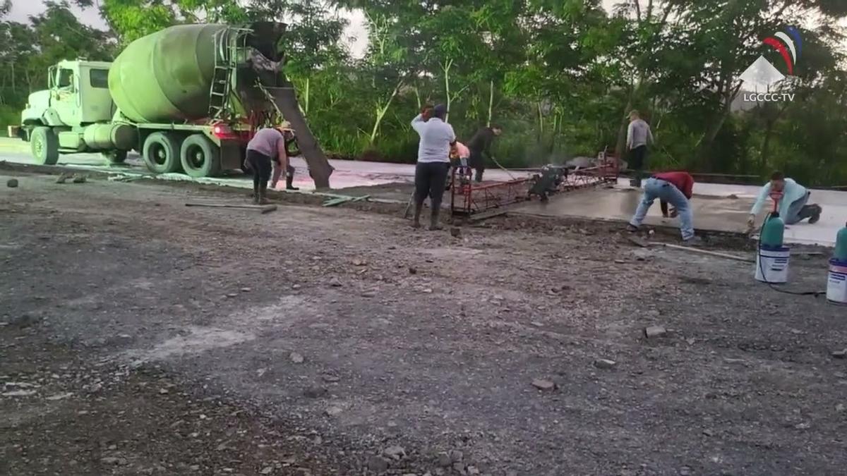 Greetings from the LGCC grounds (Pouring a concrete section)