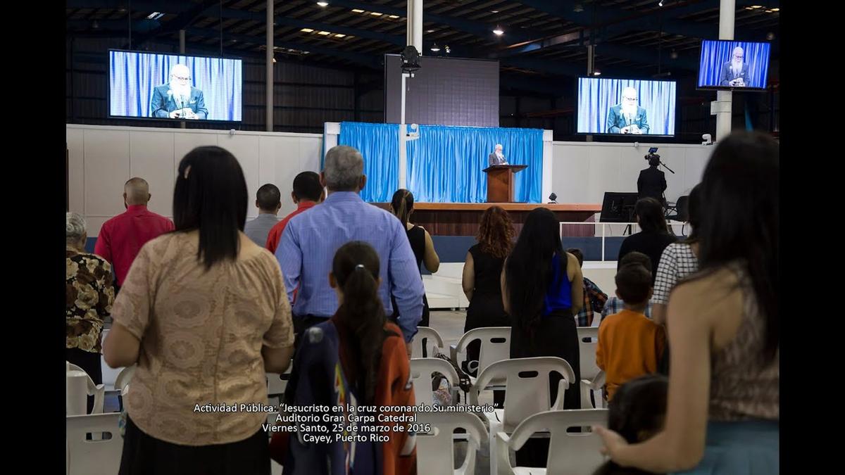 Jesus Cristo na Cruz Coroando Seu Ministério