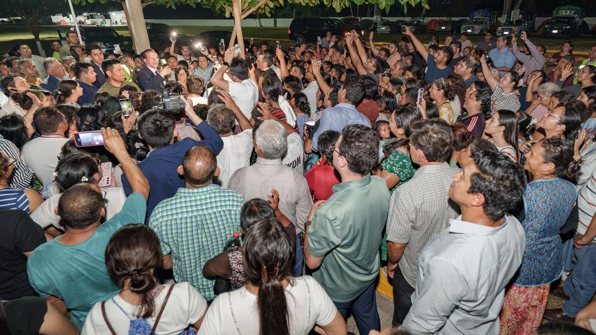 Olhando para o único lugar de adoração: A Grande Carpa Catedral