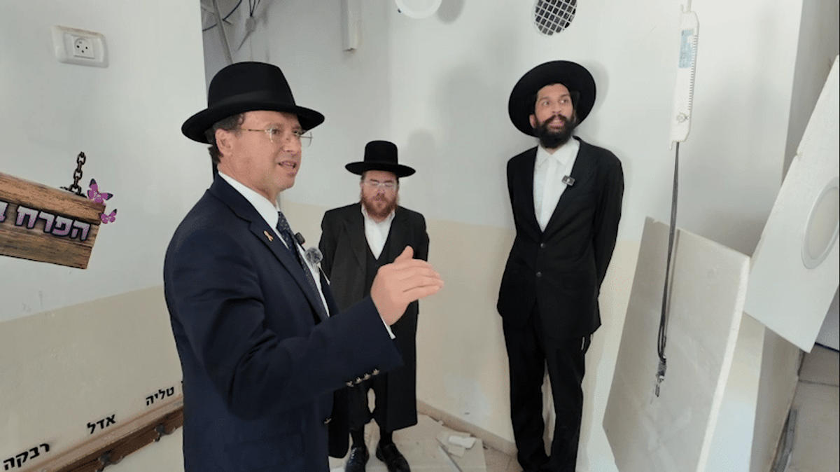 Visita ao colégio en Bnei Brak